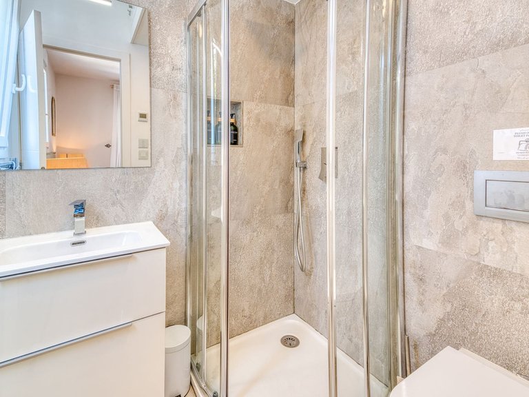 Villa for Sale in El Rosario, Malaga 27