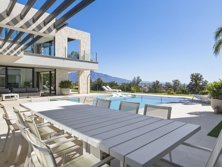Villa for Sale in Benahavis, Malaga 28