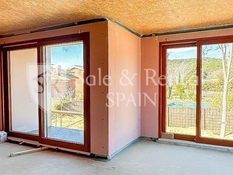 Villa for Sale in Lloret De Mar, Gerona 27