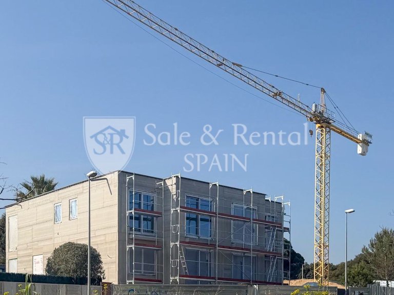 Villa for Sale in Lloret De Mar, Gerona 30