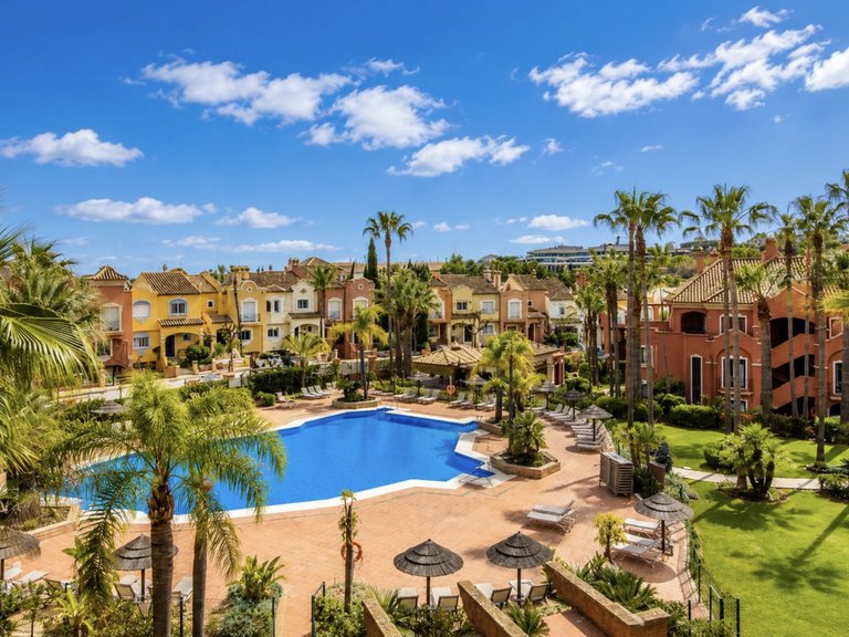 Penthouse for Sale in Puerto Banus, Malaga 1