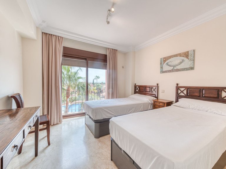 Penthouse for Sale in Puerto Banus, Malaga 20