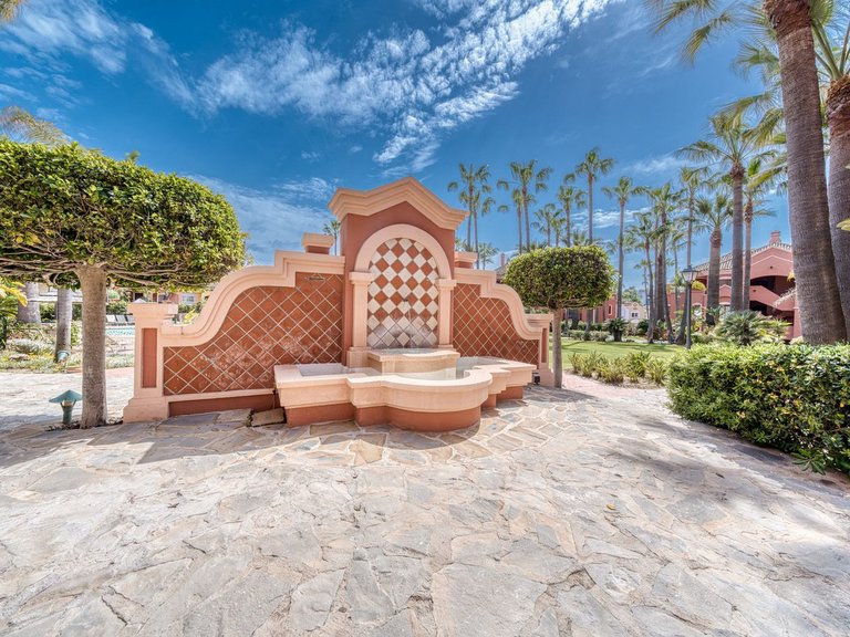 Penthouse for Sale in Puerto Banus, Malaga 24