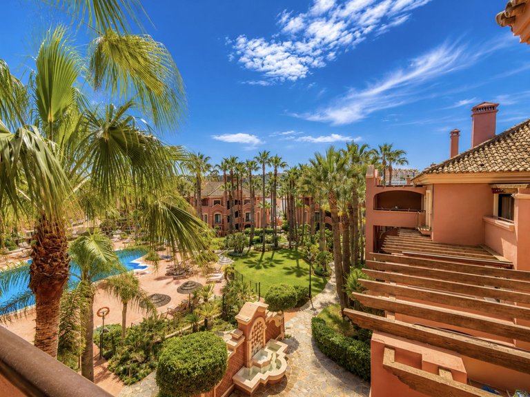 Penthouse for Sale in Puerto Banus, Malaga 30