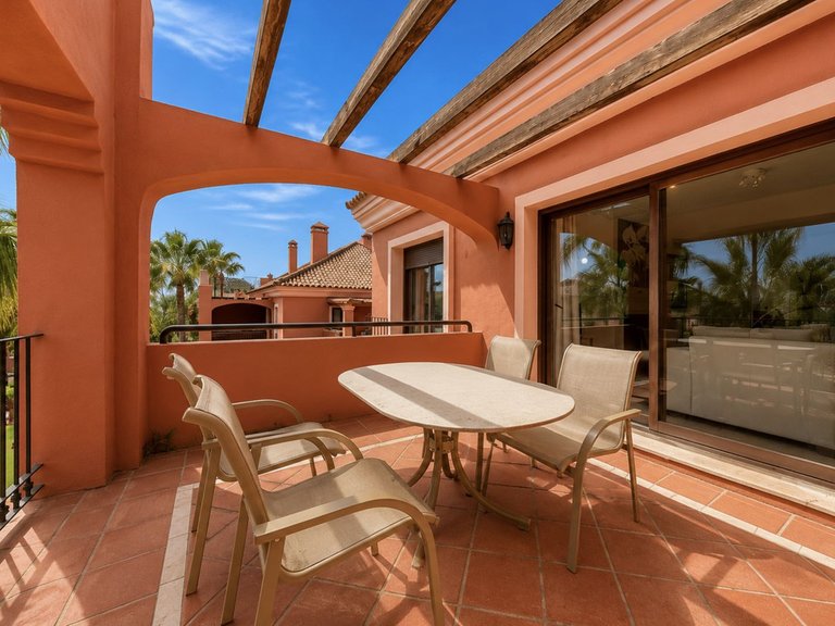 Penthouse for Sale in Puerto Banus, Malaga 31