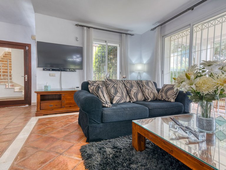 Villa for Sale in La Duquesa, Malaga 10