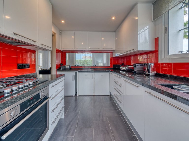 Villa for Sale in La Duquesa, Malaga 17