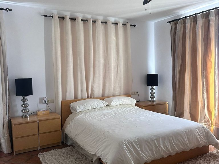 Villa for Sale in La Duquesa, Malaga 29
