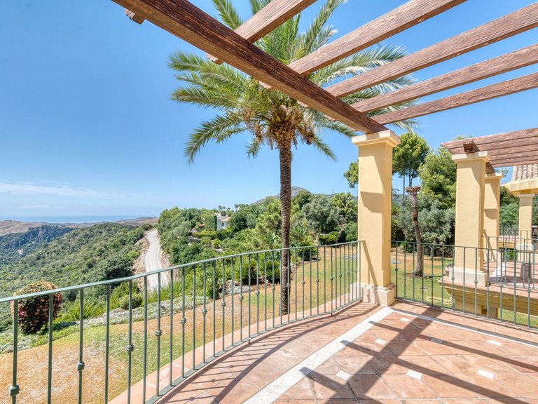 Villa for Rent in La Zagaleta, Malaga 8