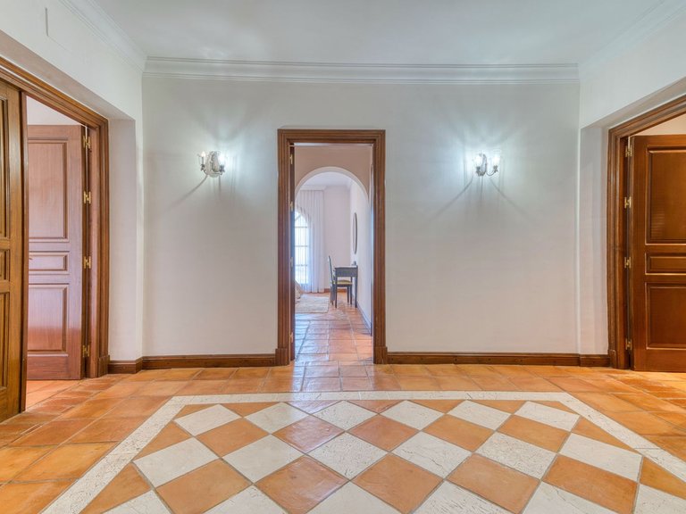 Villa for Rent in La Zagaleta, Malaga 16