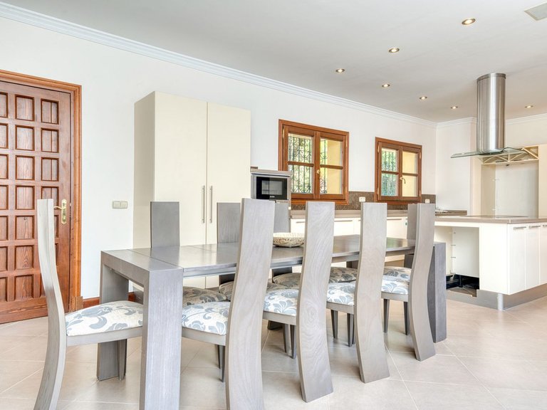Villa for Rent in La Zagaleta, Malaga 20