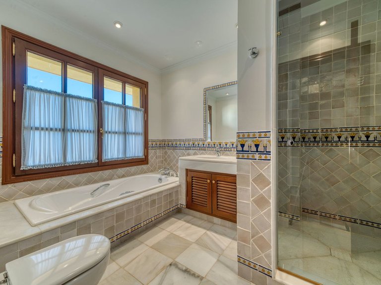 Villa for Rent in La Zagaleta, Malaga 29