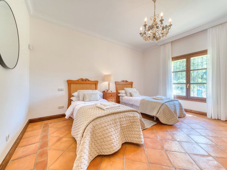 Villa for Rent in La Zagaleta, Malaga 35