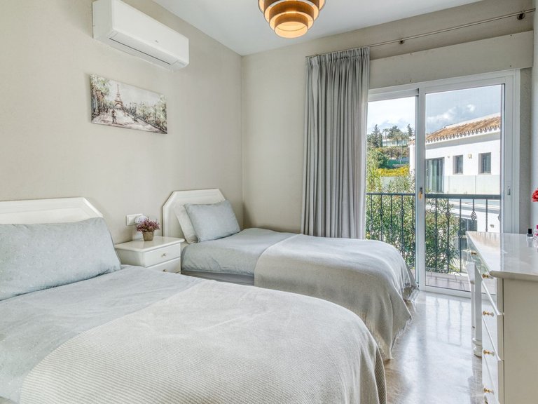 Villa for Sale in Calahonda, Malaga 27