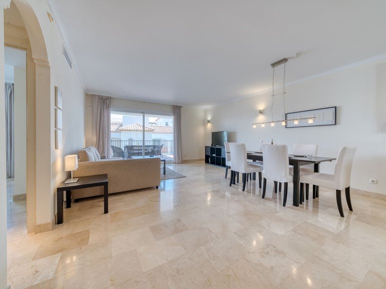 Apartment for Sale in Calahonda, Malaga 8