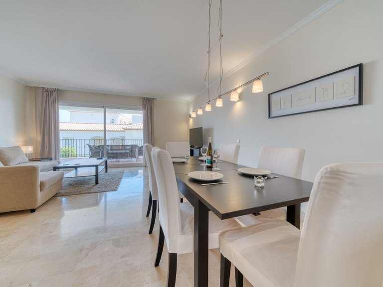 Apartment for Sale in Calahonda, Malaga 11