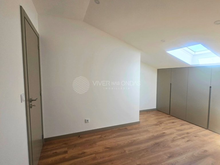 Apartment for Sale in Porto, Porto 14