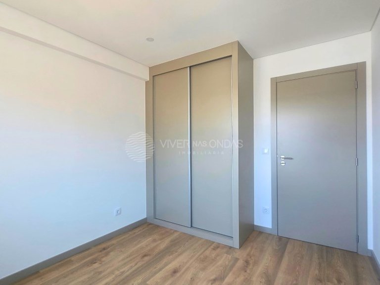 Apartment for Sale in Porto, Porto 16