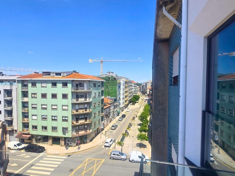 Apartment for Sale in Porto, Porto 29