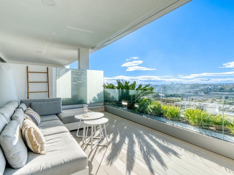 Apartment for Sale in Estepona, Malaga 1