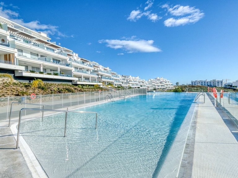 Apartment for Sale in Estepona, Malaga 5