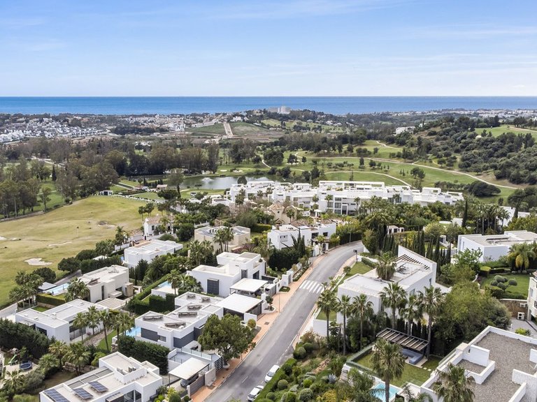 Villa for Sale in Benahavis, Malaga 50