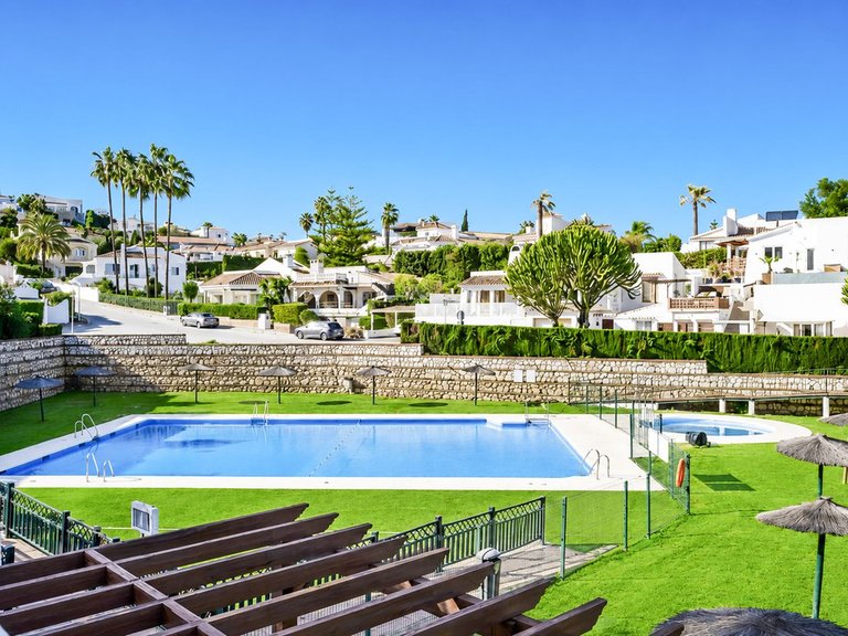 Town House for Sale in Cerros Del Aguila, Malaga 22