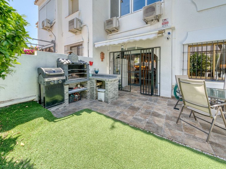 Town House for Sale in Cerros Del Aguila, Malaga 14