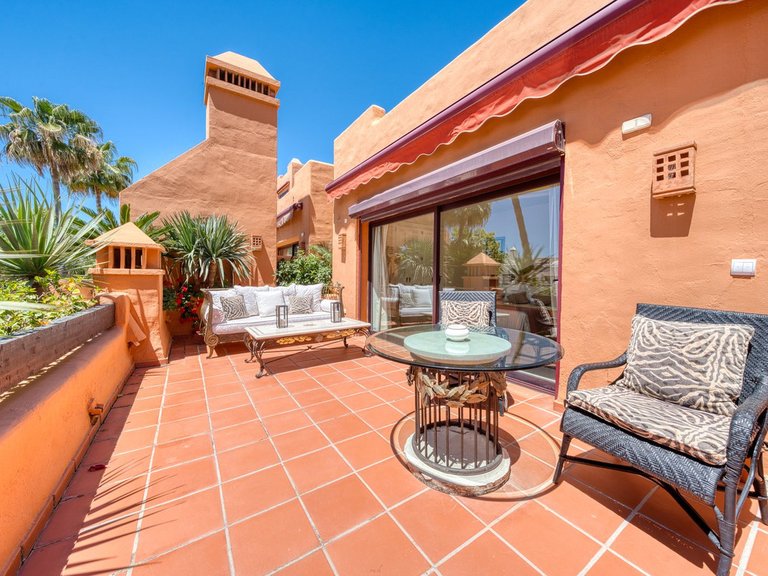 Penthouse for Sale in Puerto Banus, Malaga 19
