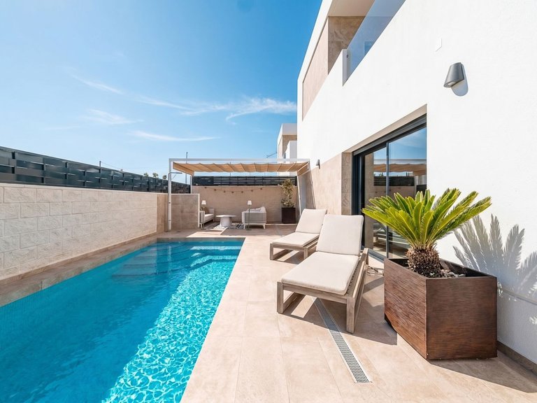 Villa for Sale in Rojales, Alicante 4