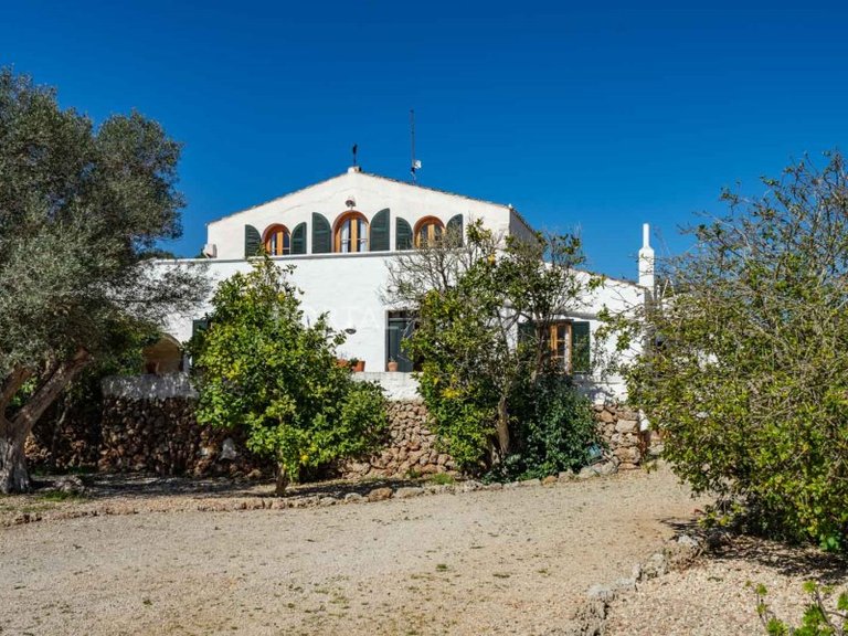 Country House for Sale in Llucmacanes, Menorca 5