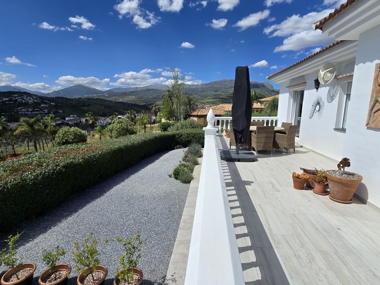 Villa for Sale in Puente De Don Manuel, Malaga 22