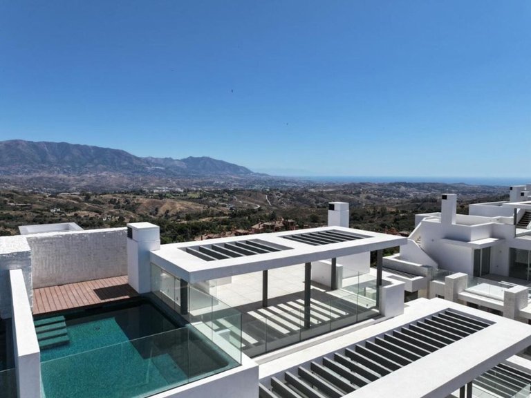 Apartment for Sale in La Mairena, Malaga 28