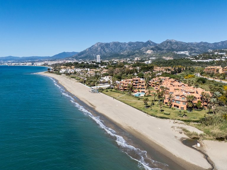Penthouse for Sale in Marbella, Malaga 1