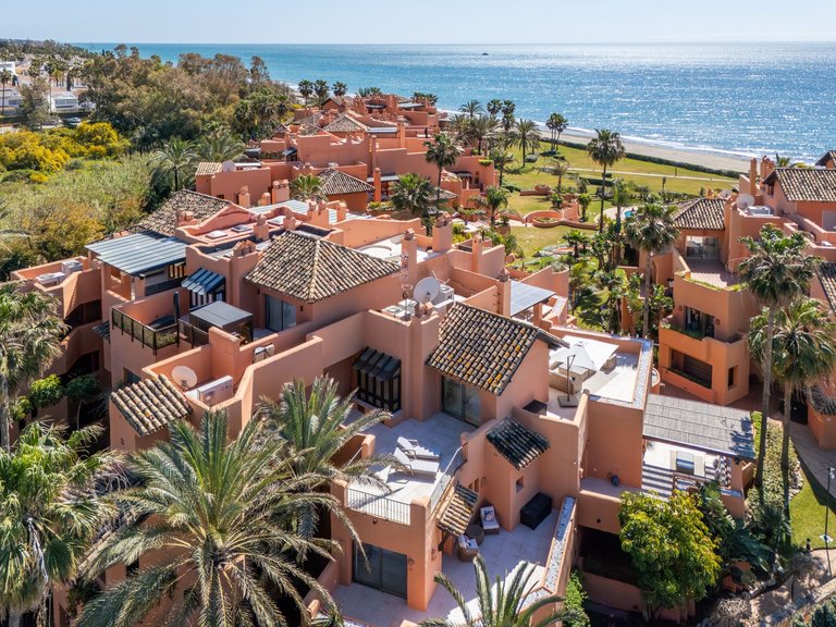 Penthouse for Sale in Marbella, Malaga 2