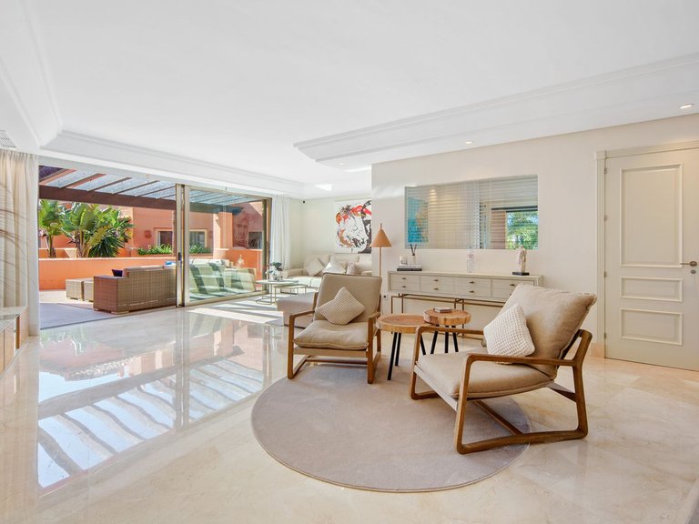 Penthouse for Sale in Marbella, Malaga 7