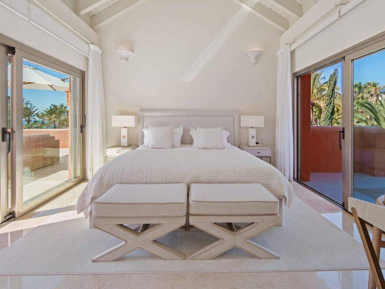 Penthouse for Sale in Marbella, Malaga 17
