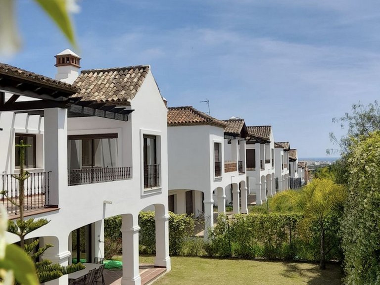 Villa for Sale in Estepona, Malaga 5