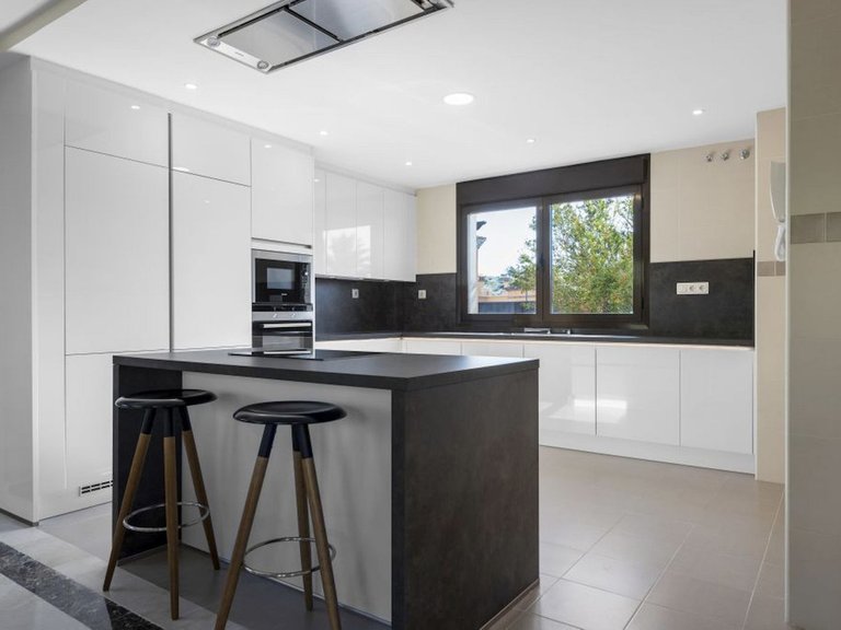 Villa for Sale in Estepona, Malaga 17