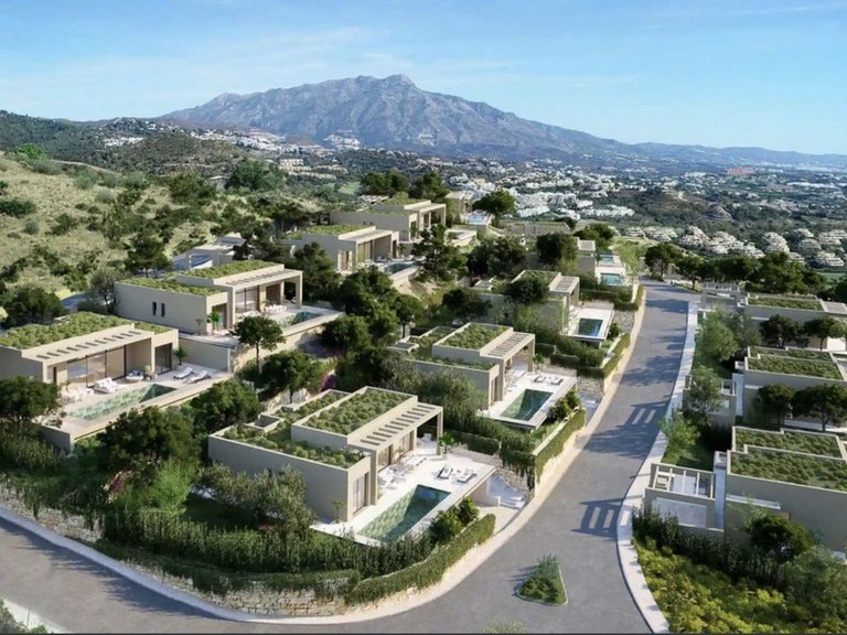 Villa for Sale in Benahavis, Malaga 14