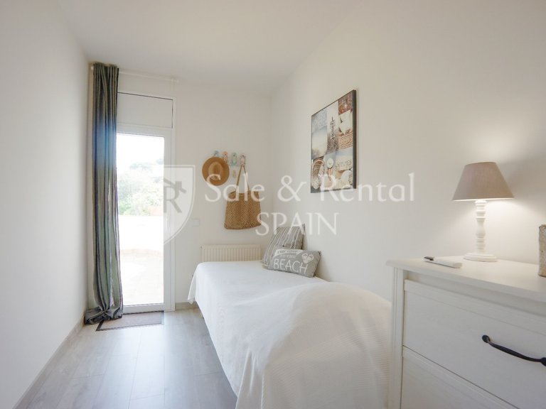 Town House for Sale in Sant Feliu De Guixols, Gerona 38