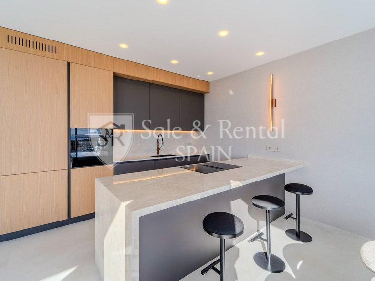 Villa for Sale in Lloret De Mar, Gerona 5