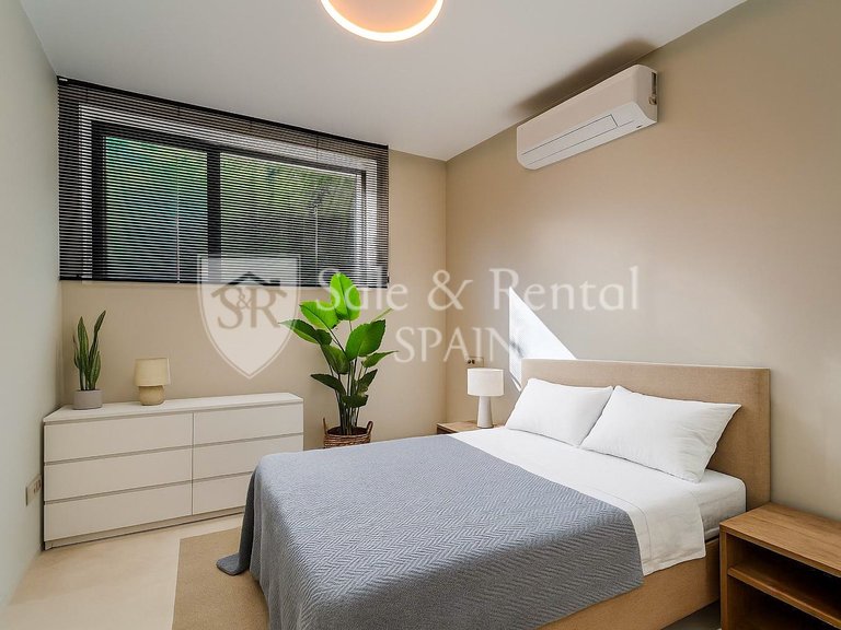 Villa for Sale in Lloret De Mar, Gerona 29