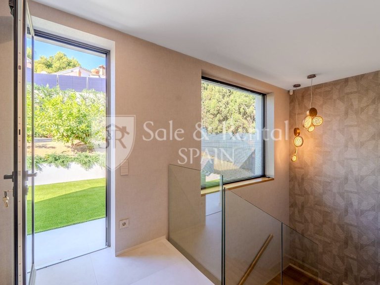 Villa for Sale in Lloret De Mar, Gerona 35