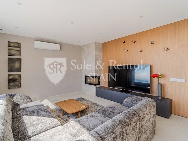 Villa for Sale in Lloret De Mar, Gerona 44