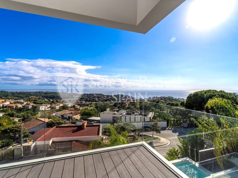 Villa for Sale in Lloret De Mar, Gerona 47