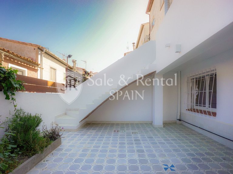 Villa for Sale in Sant Feliu De Guixols, Gerona 3