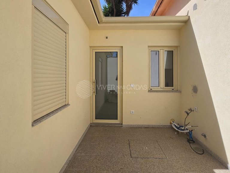 Villa for Sale in Paranhos, Porto 7