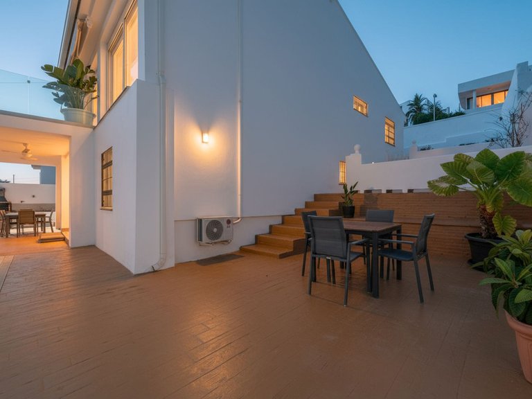 Villa for Sale in Estepona, Malaga 3