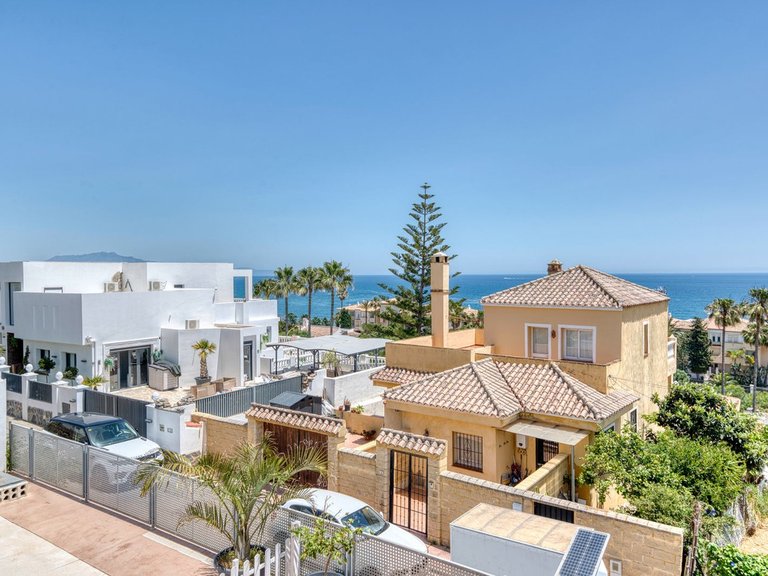 Villa for Sale in Estepona, Malaga 19